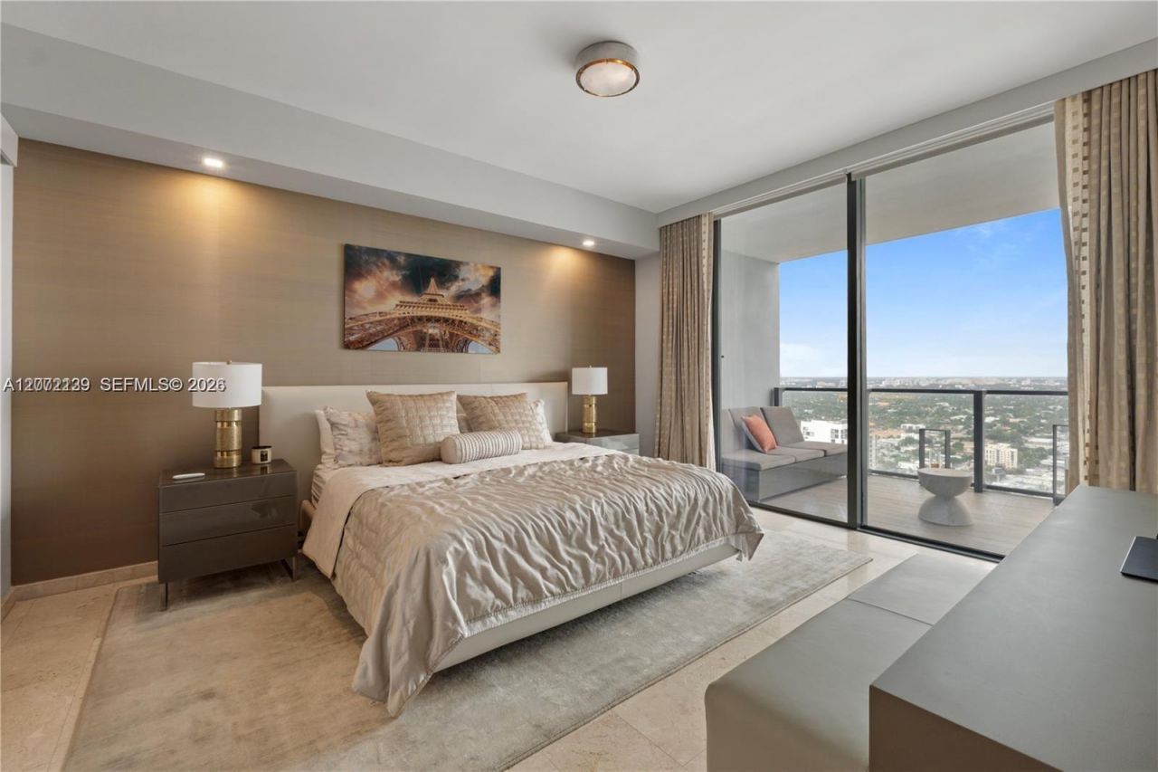 88 SW 7th St, Unit 3412, Miami, FL 33130 Photo