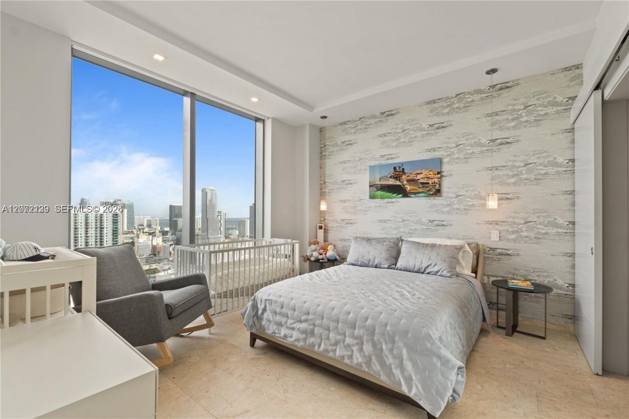 88 SW 7th St, Unit 3412, Miami, FL 33130 Photo
