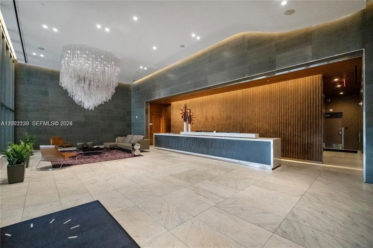 88 SW 7th St, Unit 3412, Miami, FL 33130 Photo