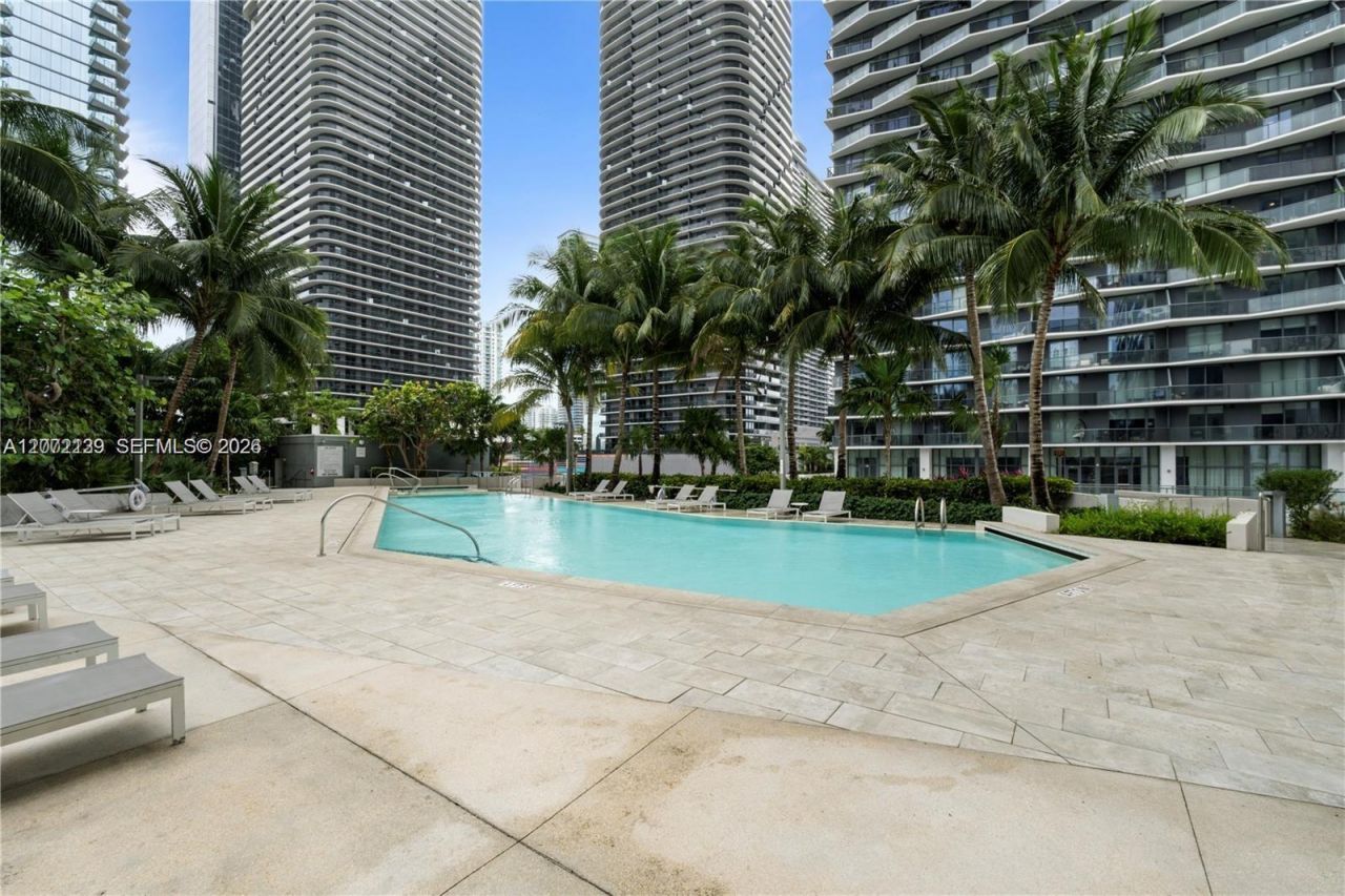 88 SW 7th St, Unit 3412, Miami, FL 33130 Photo