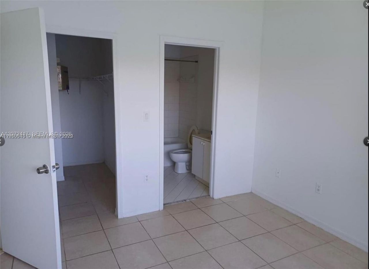 1270 SE 26th St , Unit 205, Homestead, FL 33035 Photo