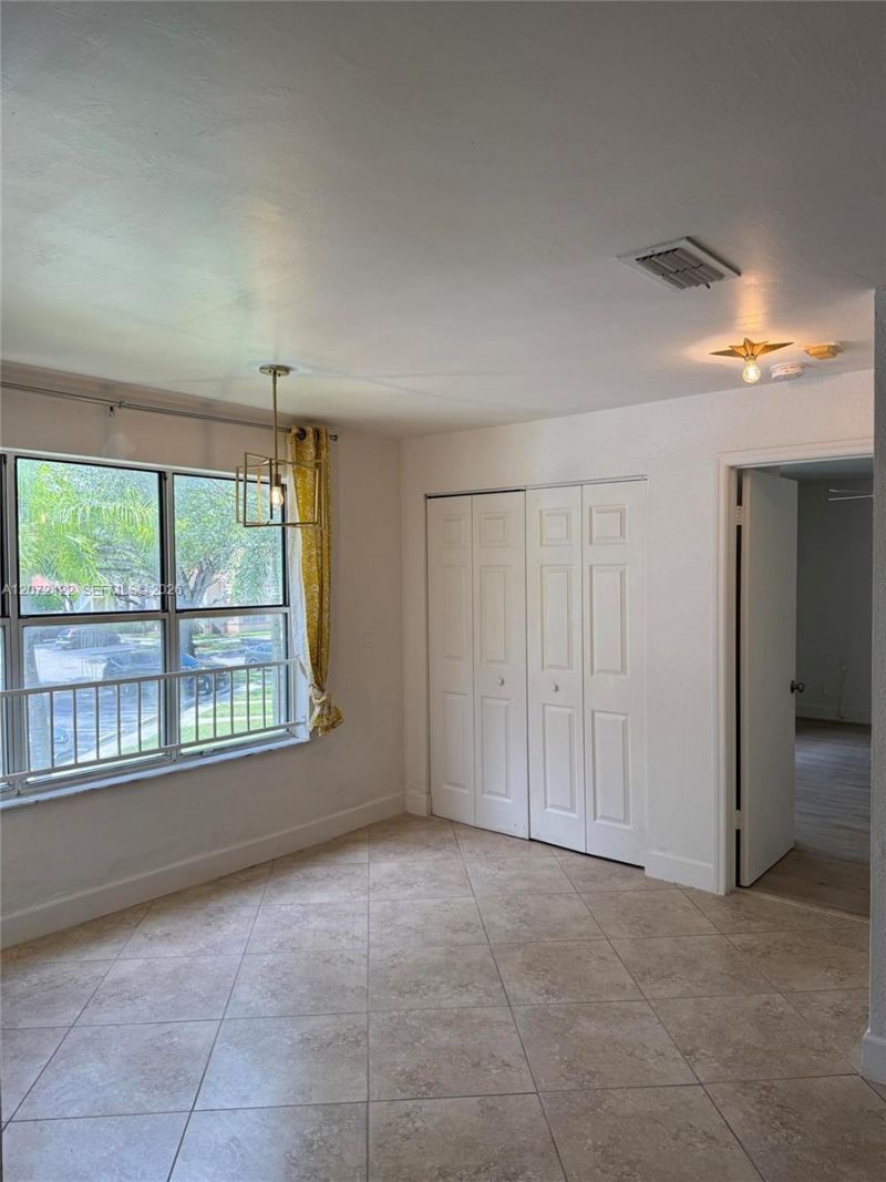 3450 N Pinewalk Dr N, Unit 421, Margate, FL 33063 Photo