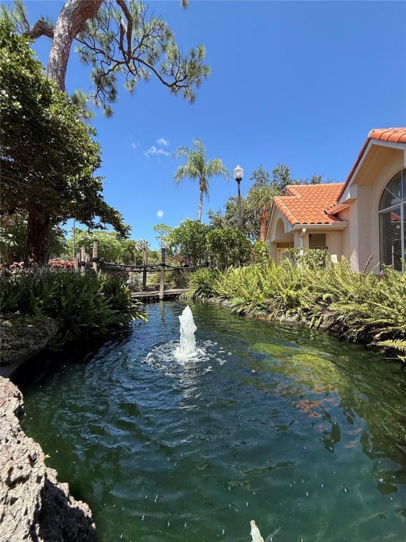 3450 N Pinewalk Dr N, Unit 421, Margate, FL 33063 Photo
