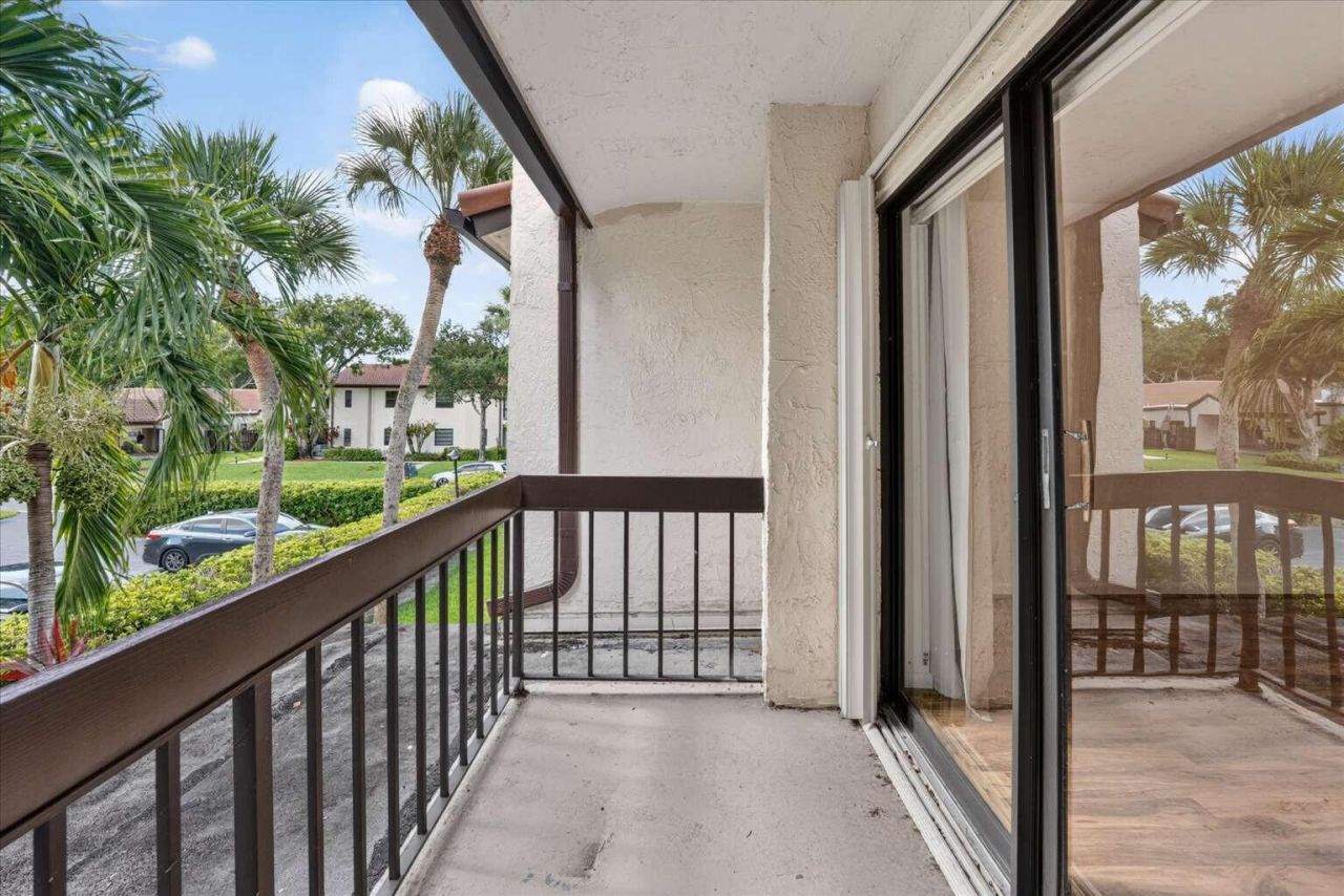 21682 Cypress Road, Unit 11d, Boca Raton, FL 33433 Photo