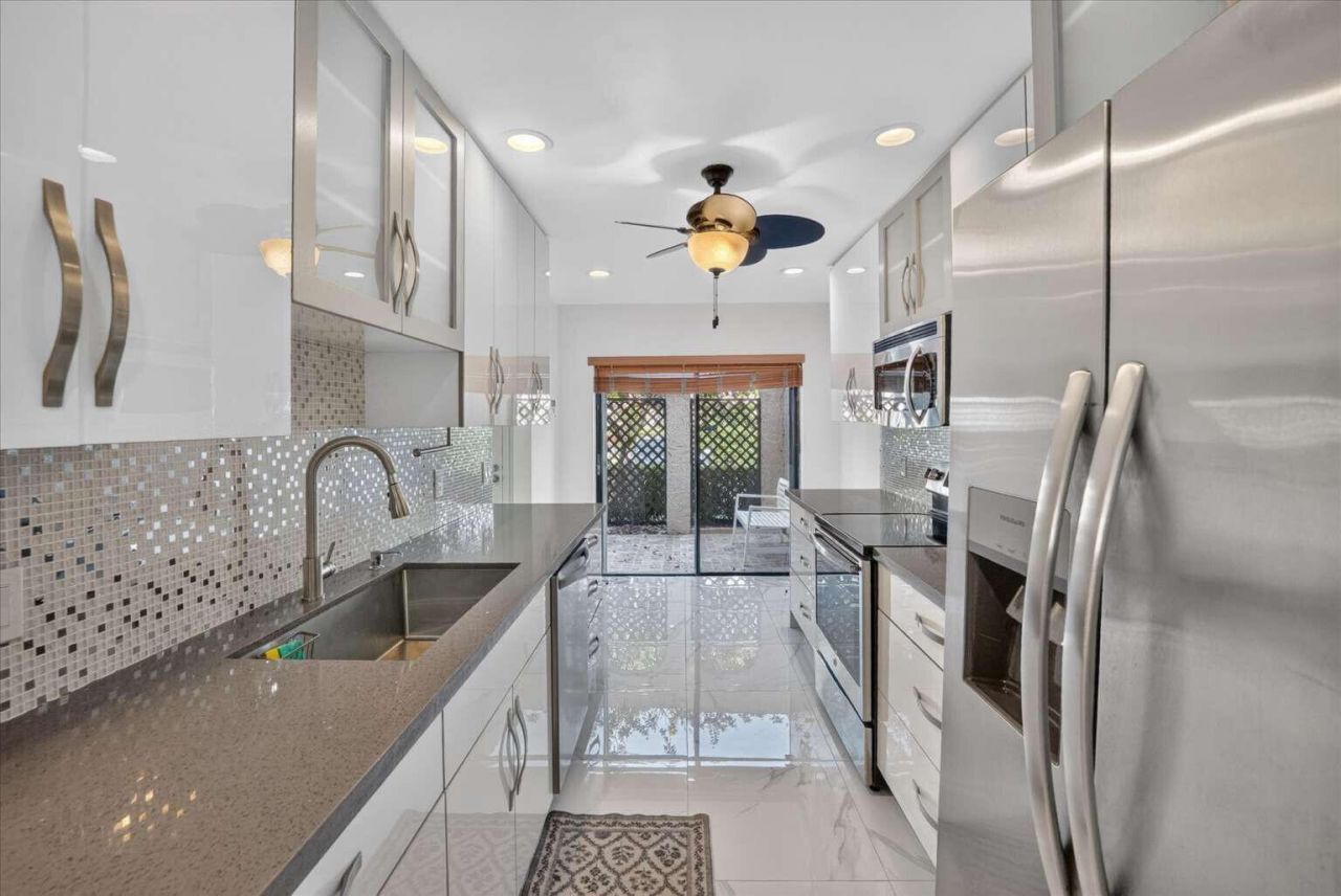 21682 Cypress Road, Unit 11d, Boca Raton, FL 33433 Photo