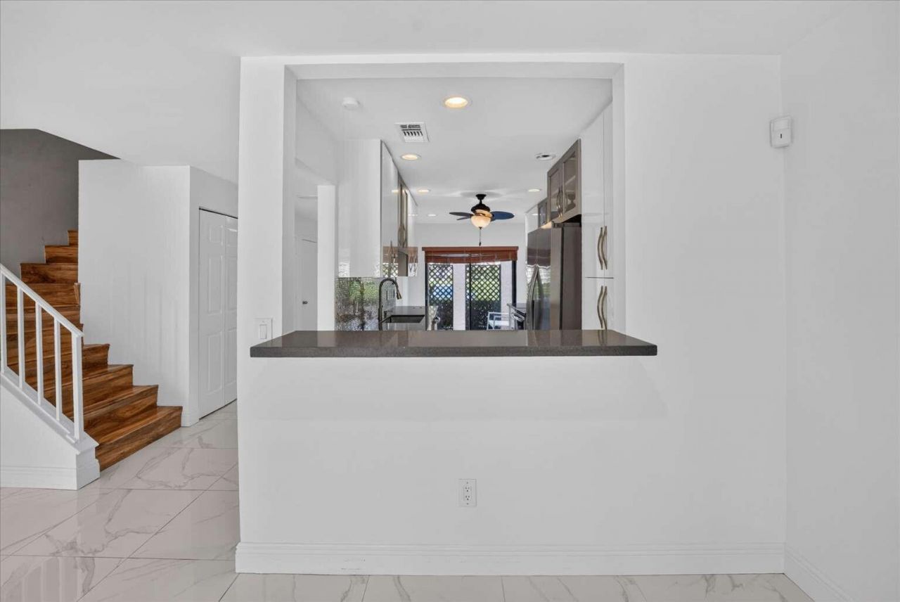 21682 Cypress Road, Unit 11d, Boca Raton, FL 33433 Photo