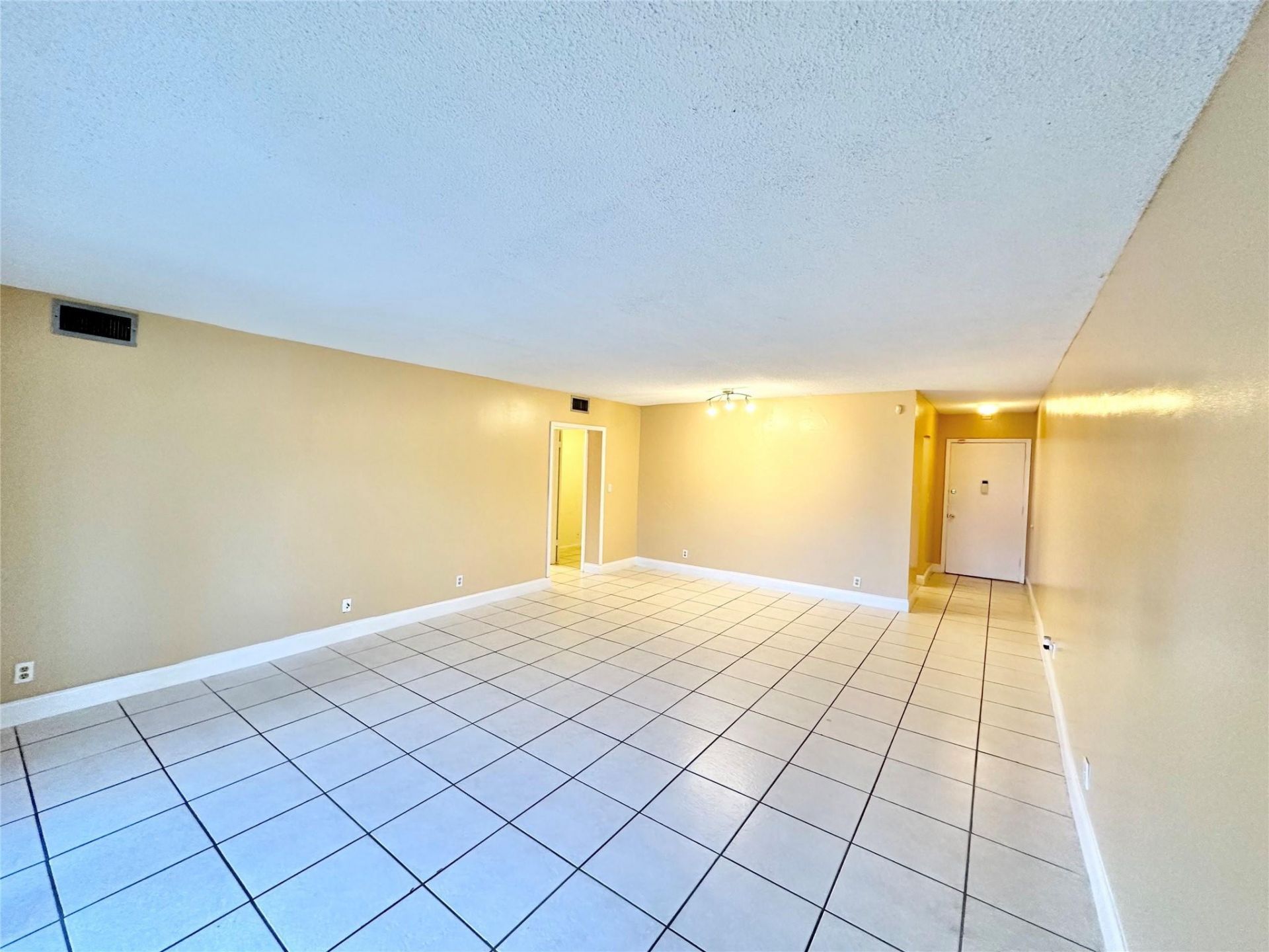 8900 W Sample Road, Unit 106, Coral Springs, FL 33065 Photo