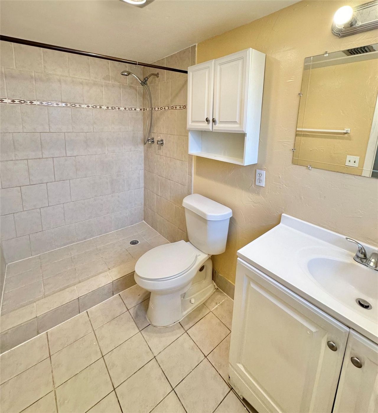 8900 W Sample Road, Unit 106, Coral Springs, FL 33065 Photo