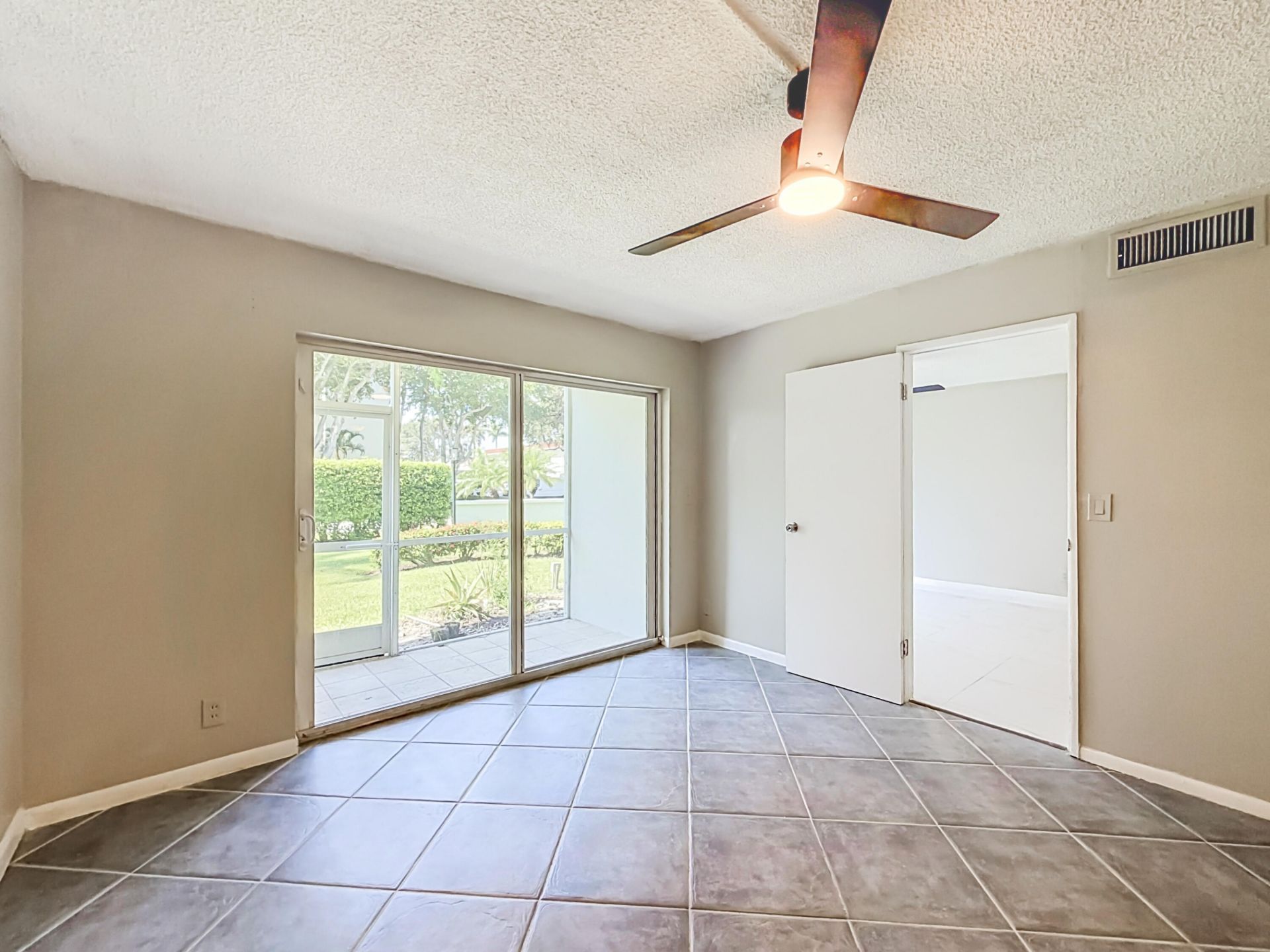 207 Tropic Isle Drive, Unit 1130, Delray Beach, FL 33483 Photo