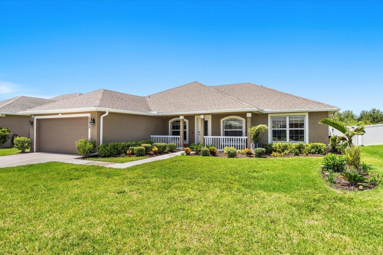 8516 Waterstone Boulevard, Fort Pierce, FL 34951 Photo