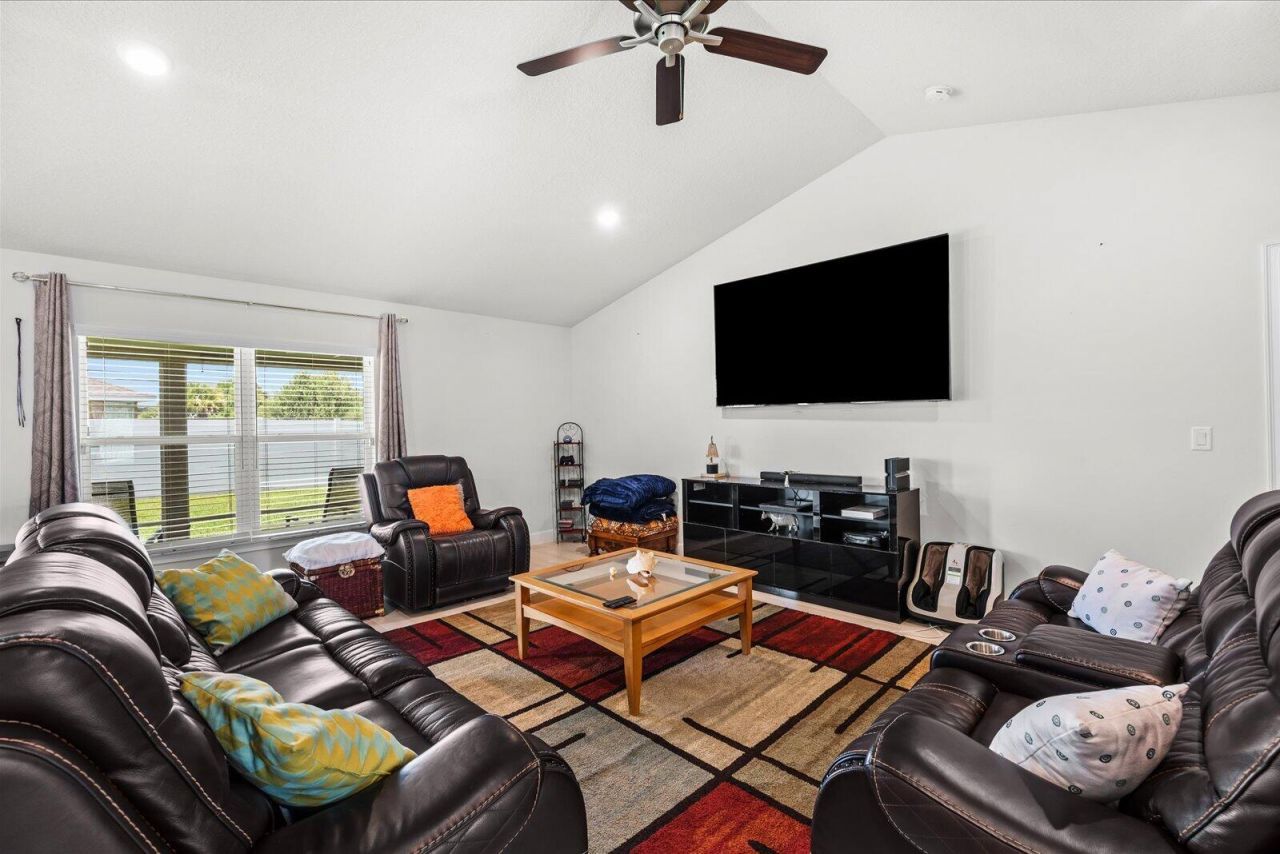8516 Waterstone Boulevard, Fort Pierce, FL 34951 Photo