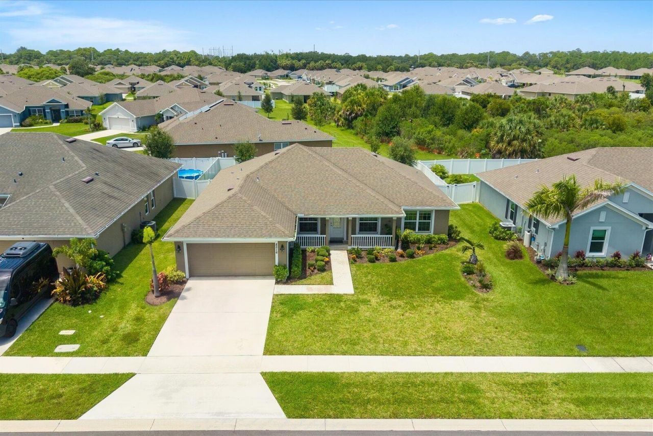 8516 Waterstone Boulevard, Fort Pierce, FL 34951 Photo