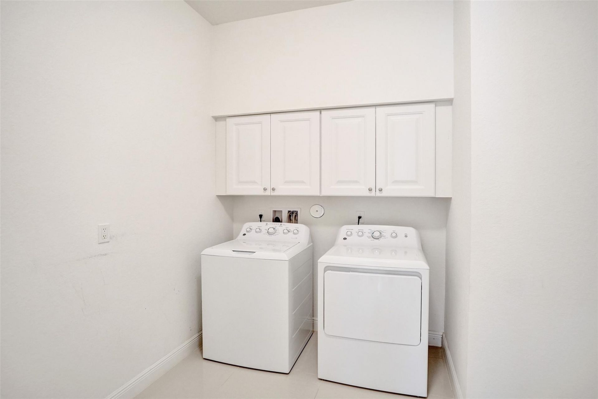 9749 Blue Isle, Unit BAY, Parkland, FL 33076 Photo