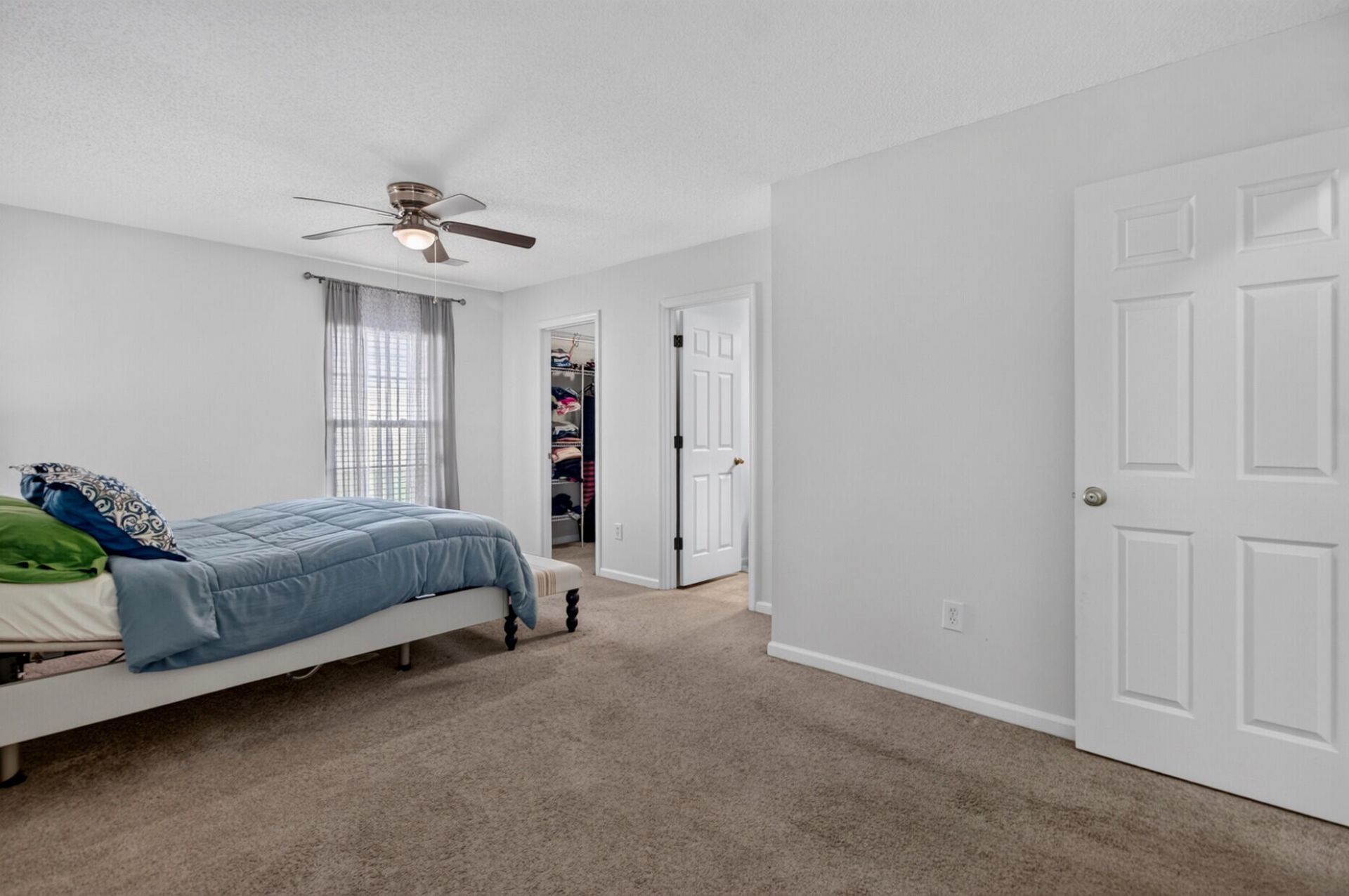 323 Briarbend Road Photo 17
