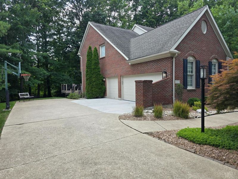 1223 Ridgewood Drive, Loveland, OH 45140 Photo 2