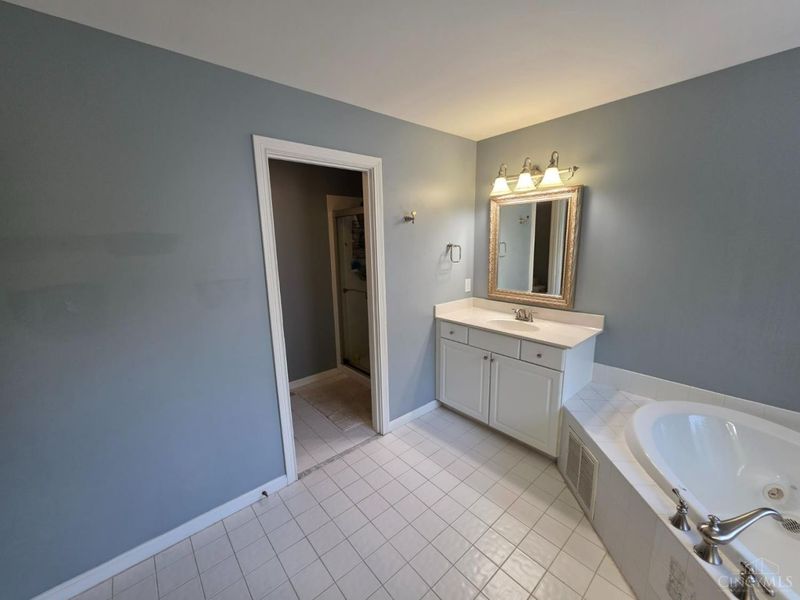 1223 Ridgewood Drive, Loveland, OH 45140 Photo 31