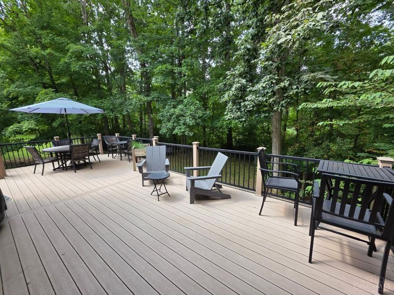 1223 Ridgewood Drive, Loveland, OH 45140 Photo 4