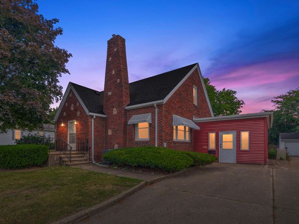1209 Napier Avenue, St. Joseph, MI 49085
