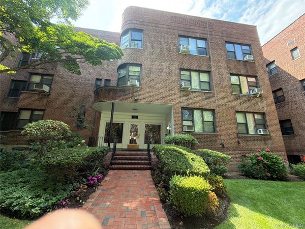 15 Clent Road , Unit 3C, Great Neck, NY 11021
