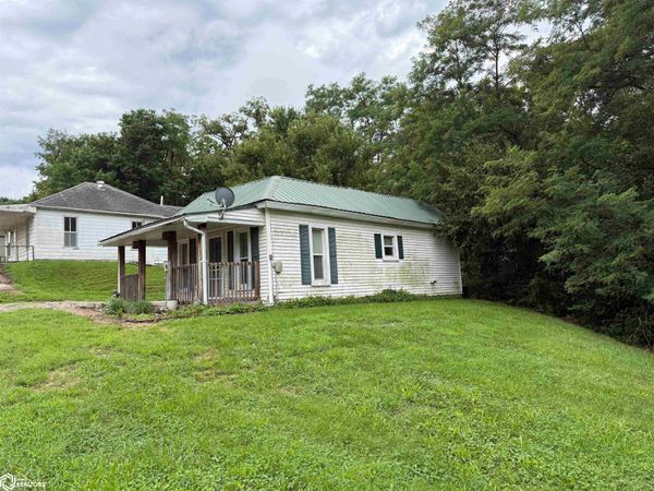 1003 4Th Street, Keosauqua, IA 52565