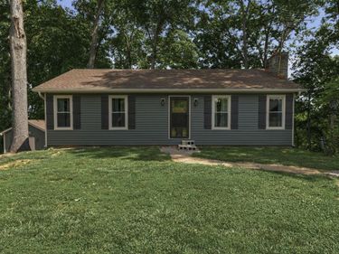 7552 Cemetery Road, Bowling Green, KY 42103