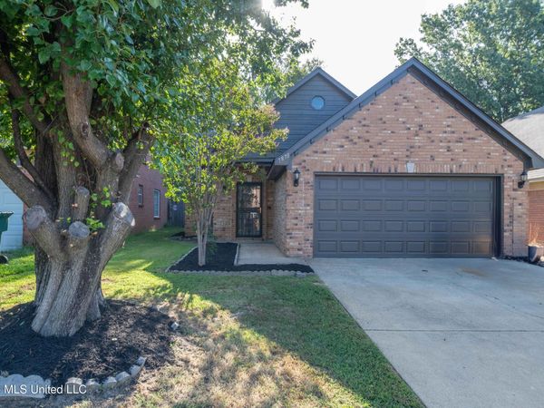 7870 Chesterfield Drive, Southaven, MS 38671
