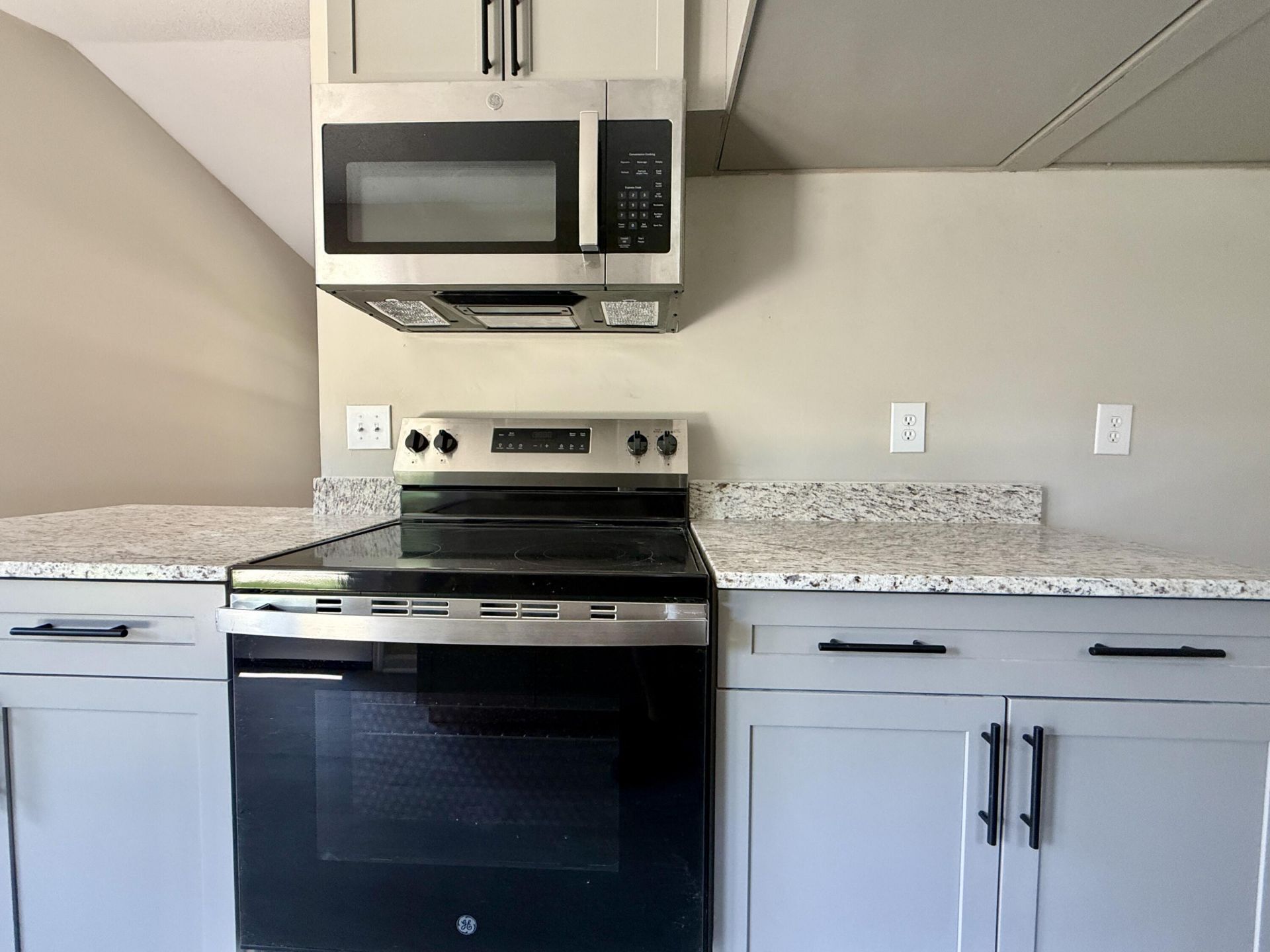 419 Citadel Street Photo 10