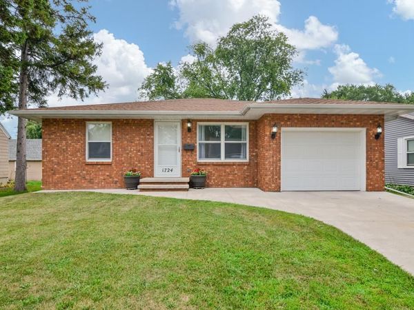 1724 N ULLMAN STREET, Appleton, WI 54911
