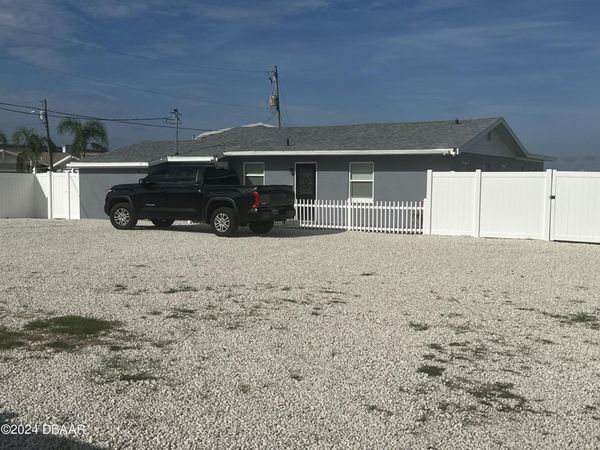 3330 S Peninsula Drive, Unit 1/2, Port Orange, FL 32127