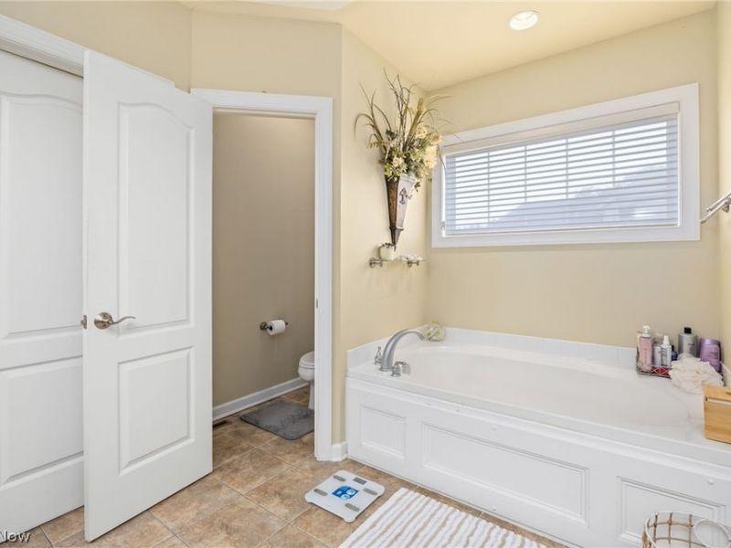 6427 Torington Drive , Medina, OH 44256 Photo 19