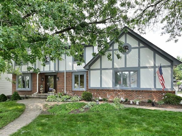 27W168 Chartwell Drive , Winfield, IL 60190