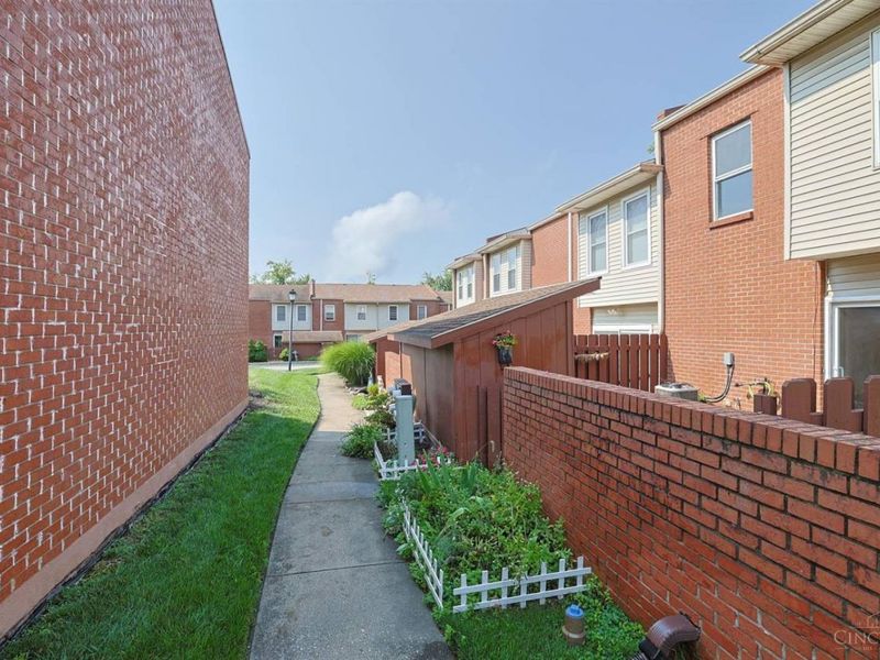 4524 Shawnray Drive, Unit 22, Middletown, OH 45044 Photo 21