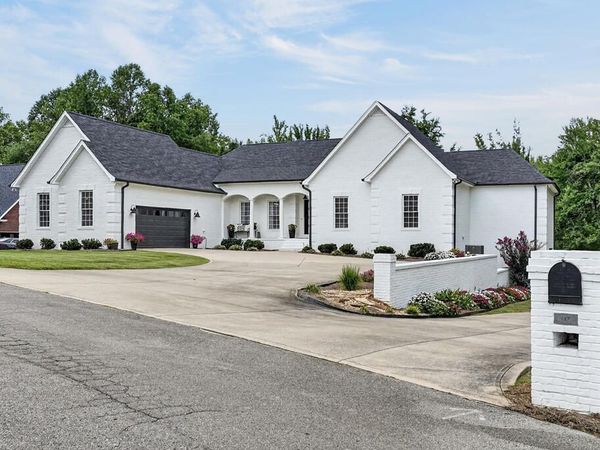 747 Coveview Cir., Cookeville, TN 38506