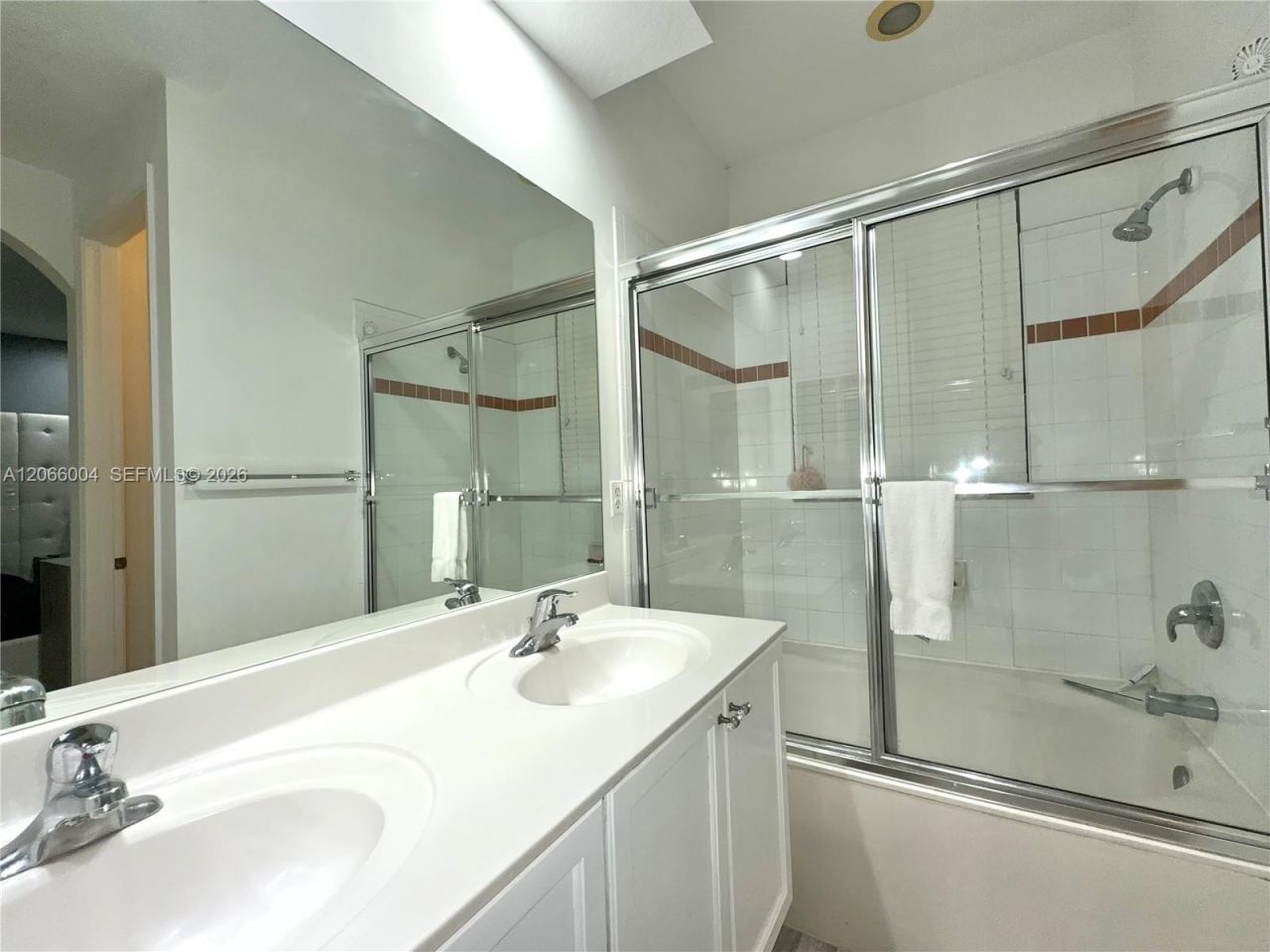 2851 W Prospect Rd , Unit 704, Tamarac, FL 33309 Photo