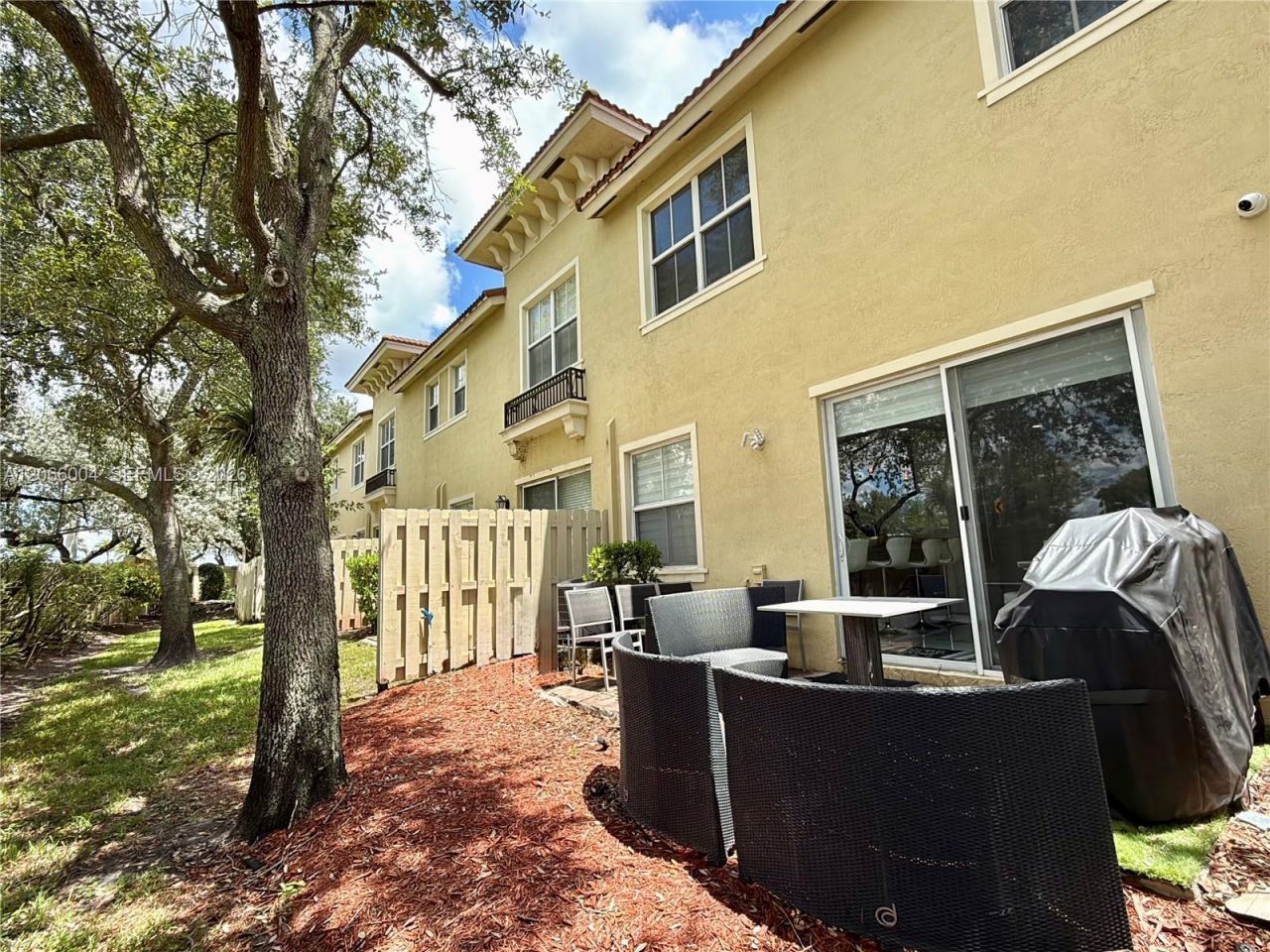 2851 W Prospect Rd , Unit 704, Tamarac, FL 33309 Photo