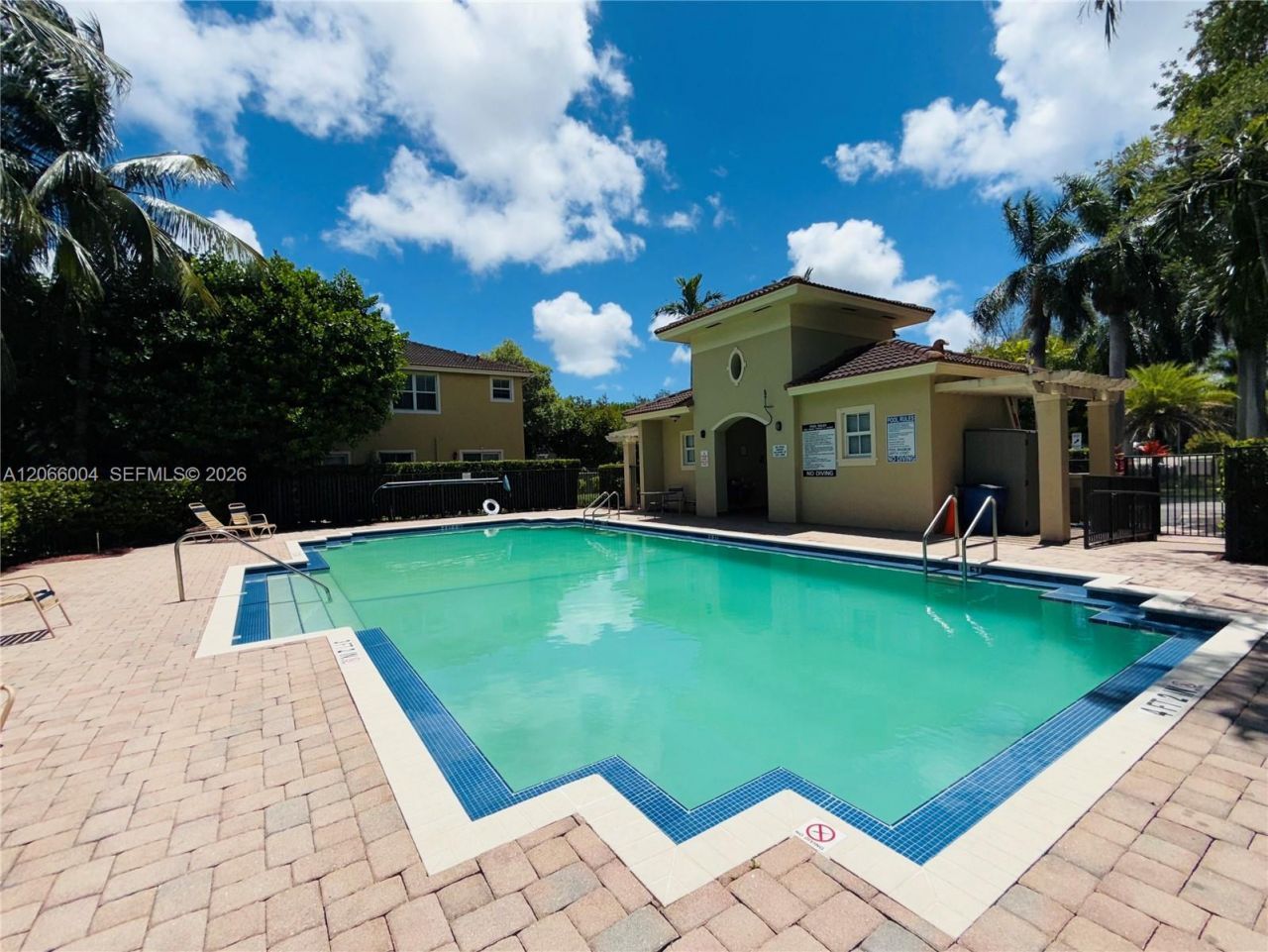 2851 W Prospect Rd , Unit 704, Tamarac, FL 33309 Photo