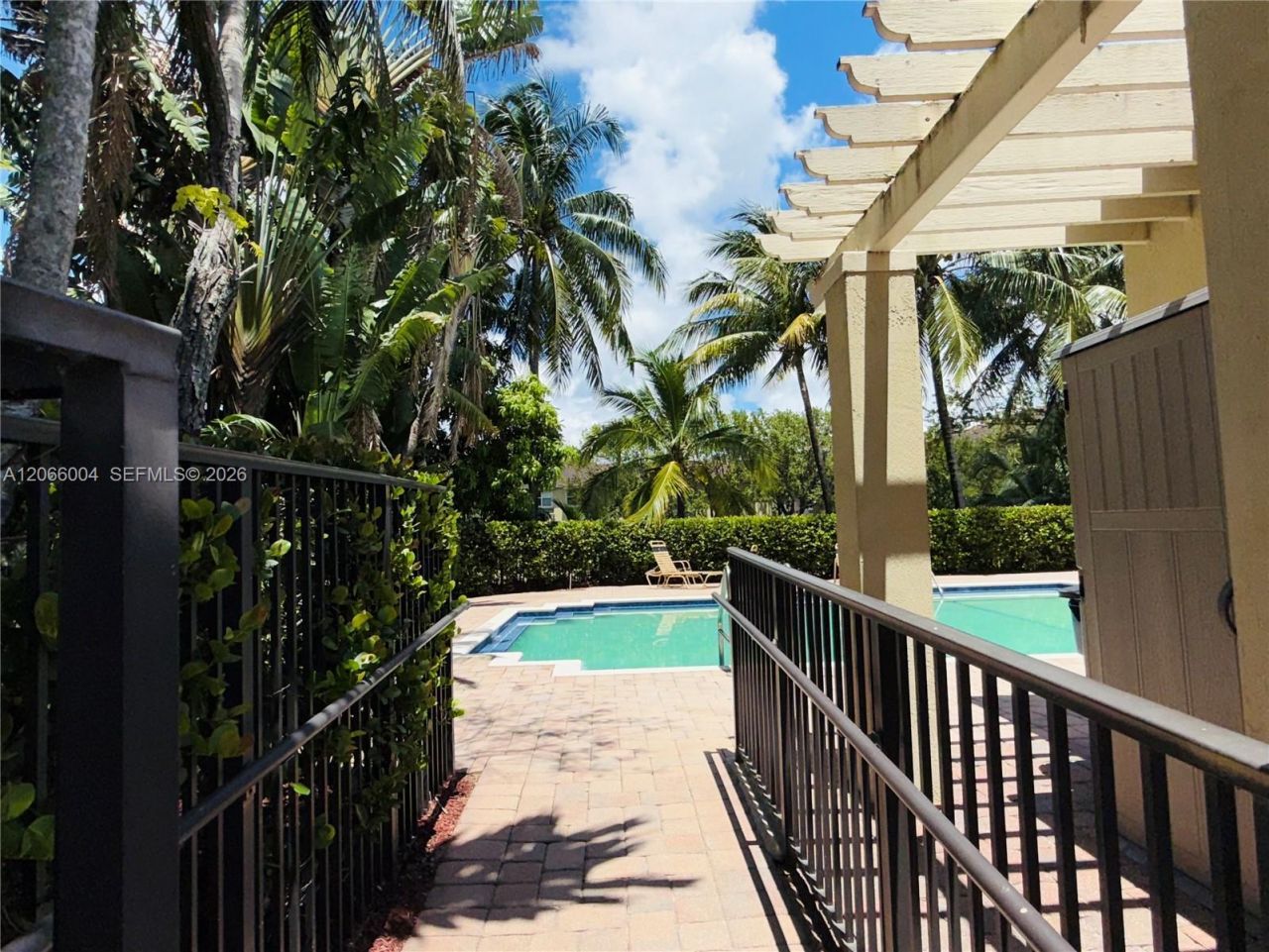 2851 W Prospect Rd , Unit 704, Tamarac, FL 33309 Photo
