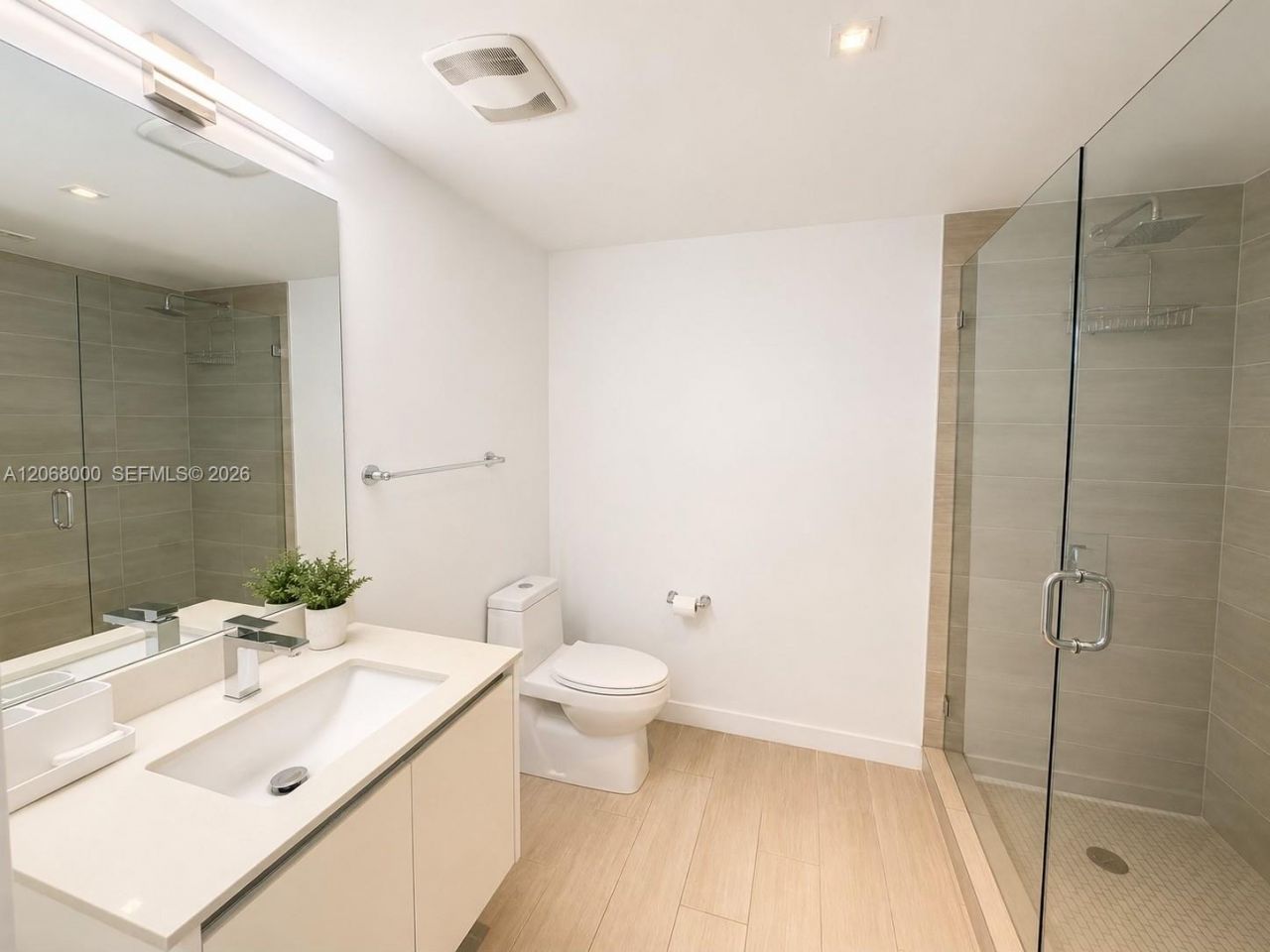 1600 SW 1st Ave , Unit 906, Miami, FL 33129 Photo