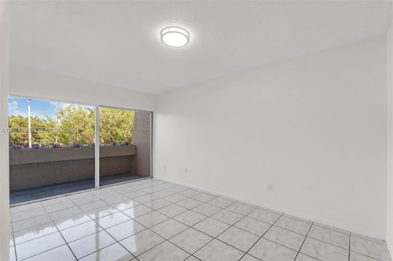 400 NE 18th Ave, Unit 208, Homestead, FL 33033 Photo