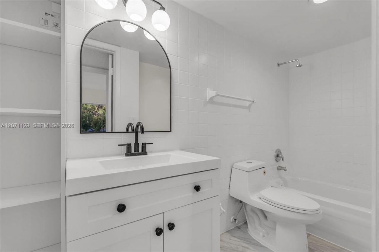 400 NE 18th Ave, Unit 208, Homestead, FL 33033 Photo