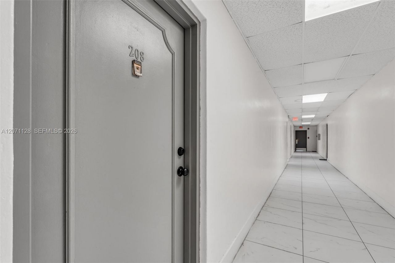 400 NE 18th Ave, Unit 208, Homestead, FL 33033 Photo