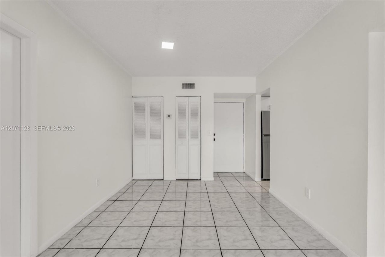 400 NE 18th Ave, Unit 208, Homestead, FL 33033 Photo