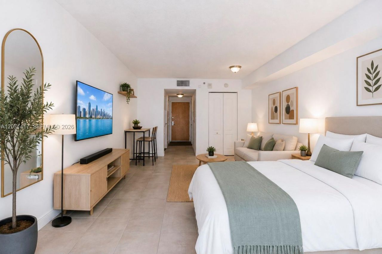 1200 Brickell Bay Dr , Unit 3310, Miami, FL 33131 Photo