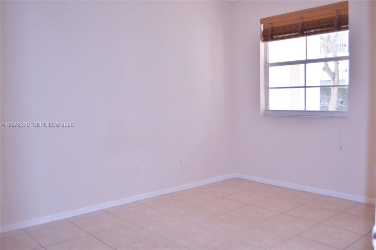 3225 NE 184th St, Unit 10103, Aventura, FL 33160 Photo