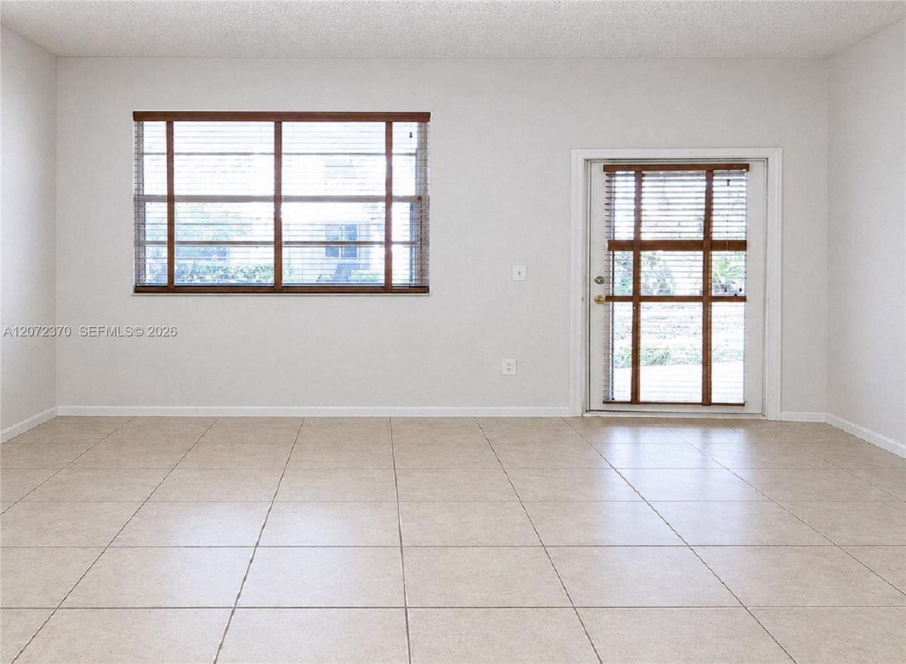 3225 NE 184th St, Unit 10103, Aventura, FL 33160 Photo