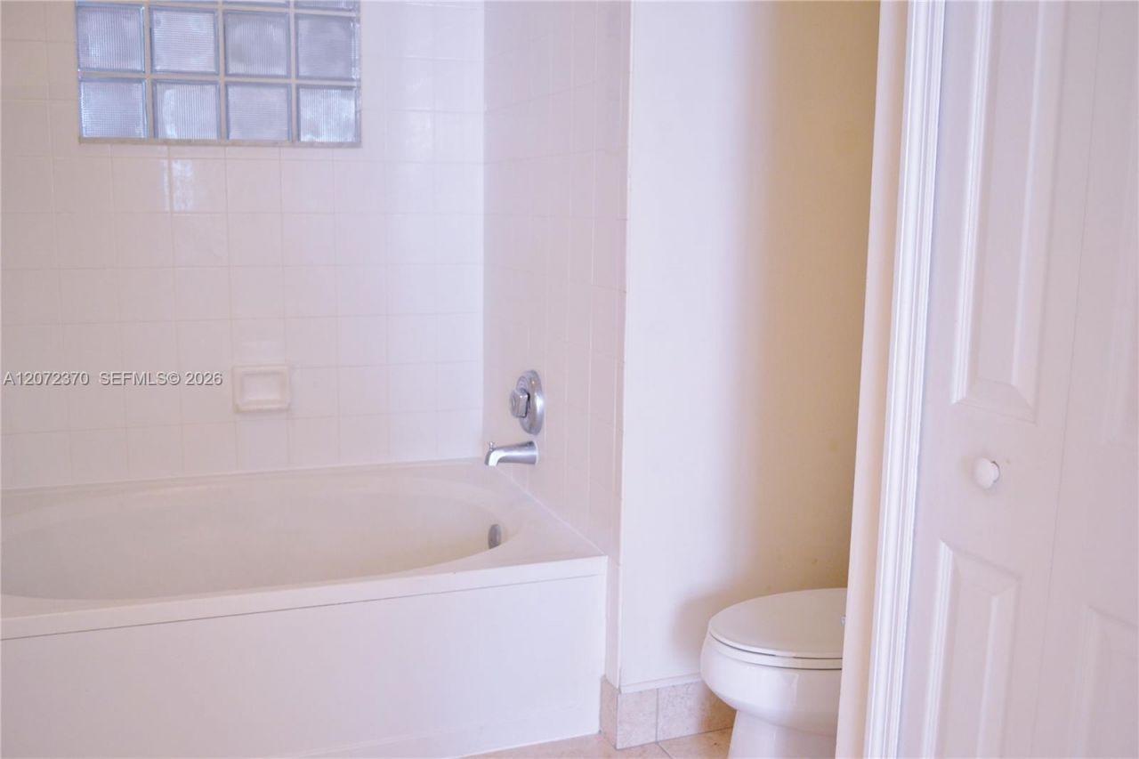 3225 NE 184th St, Unit 10103, Aventura, FL 33160 Photo