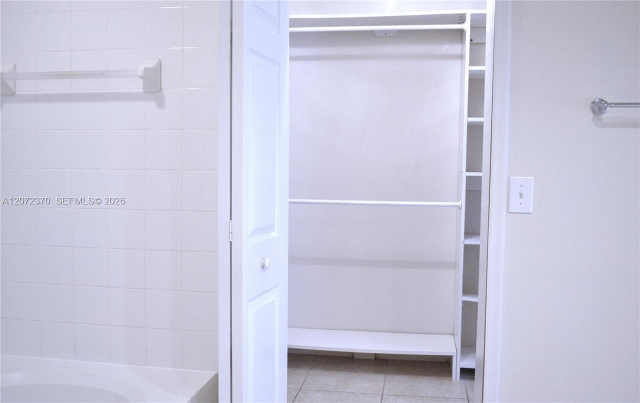3225 NE 184th St, Unit 10103, Aventura, FL 33160 Photo
