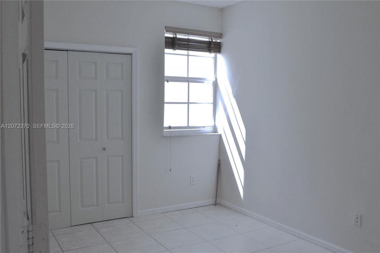 3225 NE 184th St, Unit 10103, Aventura, FL 33160 Photo