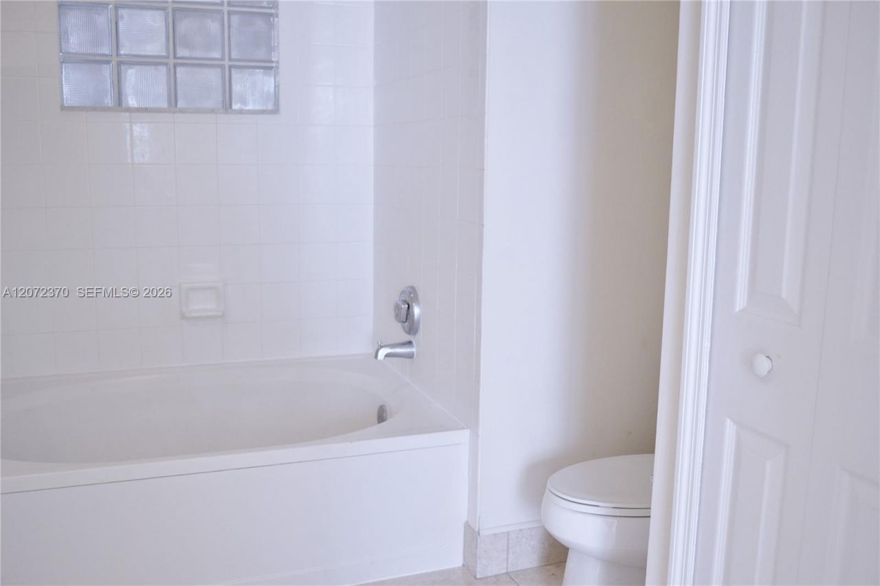 3225 NE 184th St, Unit 10103, Aventura, FL 33160 Photo