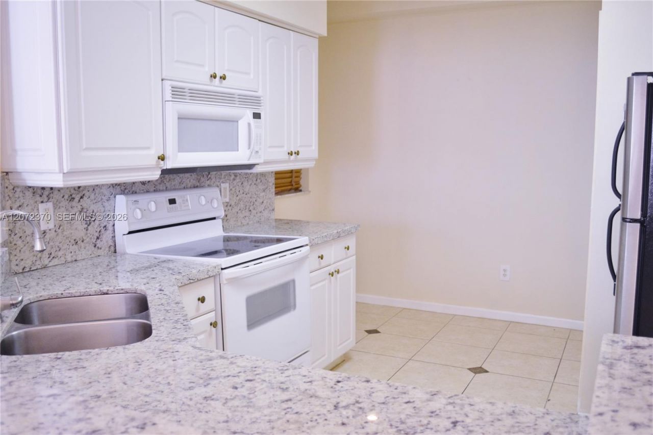 3225 NE 184th St, Unit 10103, Aventura, FL 33160 Photo